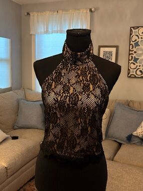 SHEIN Black Lace High-Neck Camisole